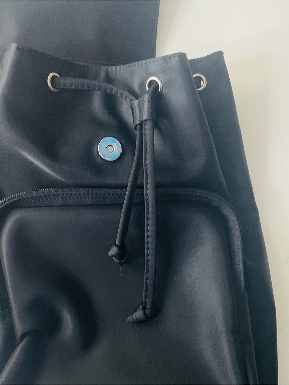 GAP Black Everyday Backpack Y2K Drawstring durable Nylon - Picture 2 of 5